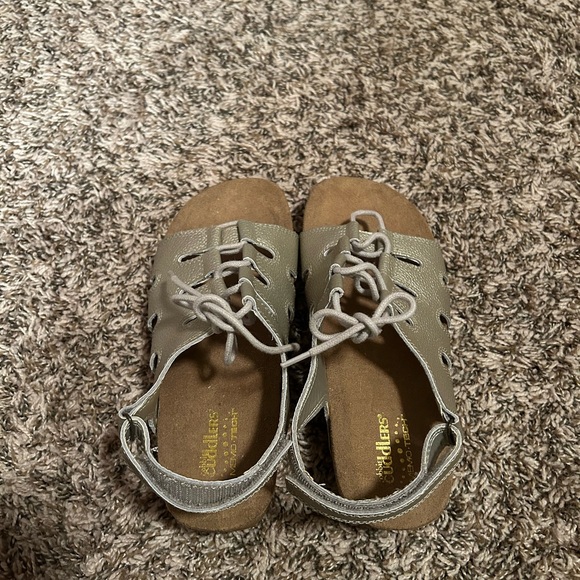 NWOT Cobbie Cuddlers Lace Up Wedge Sandal - Picture 3 of 6